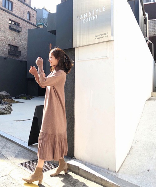 LUGG NAGG(ラグナグ)の「タートルネックティアードニットワンピース(ワンピース・レディース・ベージュ/ブラック/ピンク/ブラウン/ホワイト・MEDIUM/LARGE/X-LARGE)」の8枚目の写真