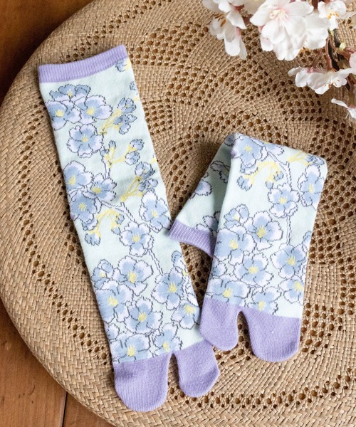 カヤ（カヤ）の「【カヤ】足袋型くつ下23～25cm しだれ桜（ソックス/靴下・レディース・パープル/ピンク/ブルー・FREE）」の3枚目の写真