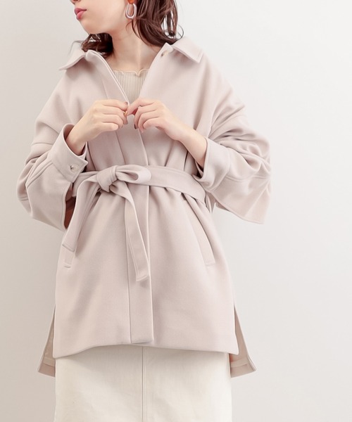 natural couture（ナチュラルクチュール）の「バックフリルおしゃれジャケット（その他アウター・レディース・グリーン系その他/グレイッシュベージュ/アイボリー・FREE）」の4枚目の写真