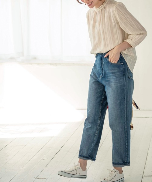 BELLUNA PLUS（ベルーナ）の「ドビーストライプフリルデザインブラウス（シャツ/ブラウス・レディース・チャコール/オフホワイト/ライトグリーン・MEDIUM/LARGE/X-LARGE）」の13枚目の写真