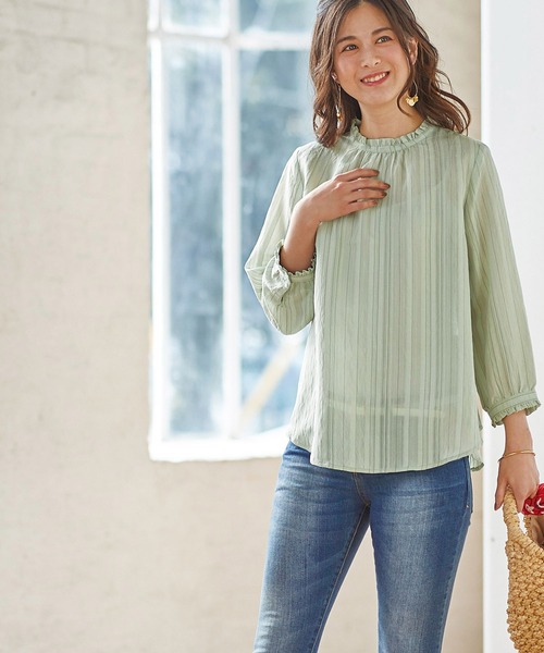 BELLUNA PLUS（ベルーナ）の「ドビーストライプフリルデザインブラウス（シャツ/ブラウス・レディース・チャコール/オフホワイト/ライトグリーン・MEDIUM/LARGE/X-LARGE）」の21枚目の写真