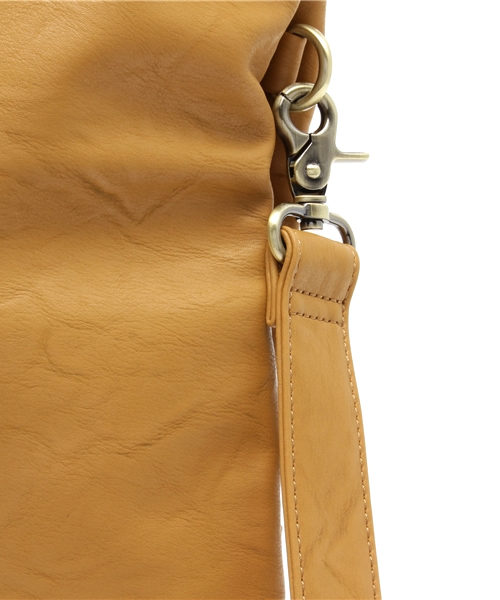CIAOPANIC(チャオパニック)の「【Ciaopanic】2WAYクラッチショルダーBAG(クラッチバッグ・レディース・ブラック/キャメル/ブラウン・FREE)」の7枚目の写真