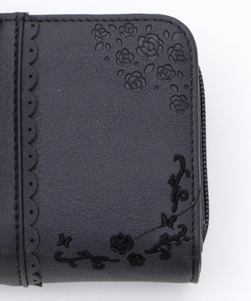 axes femme(アクシーズファム)の「ローズ刺繍長財布(財布・レディース・ピンク/ネイビー/ブラウン・MEDIUM)」の10枚目の写真