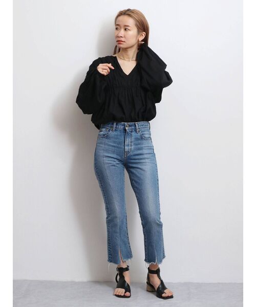 Ungrid（アングリッド）の「スリットストレートデニム（デニムパンツ・レディース・ブルー・24inch/25inch/26inch）」の8枚目の写真