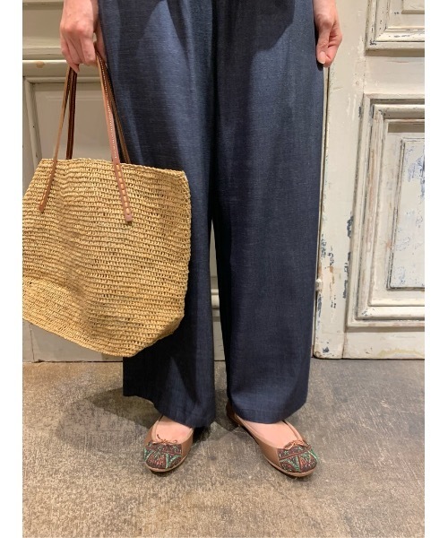 BEARDSLEY（ビアズリー）の「いつでもいつの時もオールシーズン、着回しできる 3サイズ展開 ウエストリブデニムパンツ（デニムパンツ・レディース・インディゴブルー・SMALL/LARGE/FREE）」の13枚目の写真