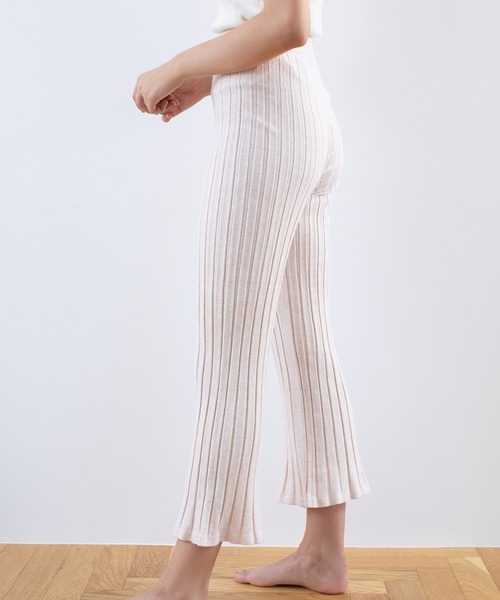 REVEYU（レブユー）の「REVEYU/pleatedknit flarepants（ルームウェア/パジャマ・レディース・ライトピンク/アイボリー・FREE）」の3枚目の写真