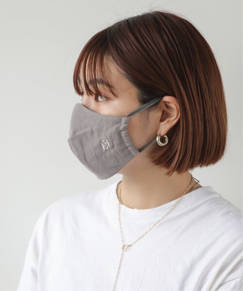 RAY CASSIN(レイカズン)の「EL Embroidery Mask(マスク・レディース・チャコールグレー/ベージュ・FREE)」の6枚目の写真