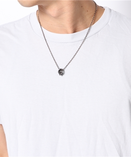 VENCEEXCHANGE（ヴァンスエクスチェンジ）の「CONダブルリングネックレス（ネックレス・メンズ・ブラック/シルバー・FREE）」の6枚目の写真