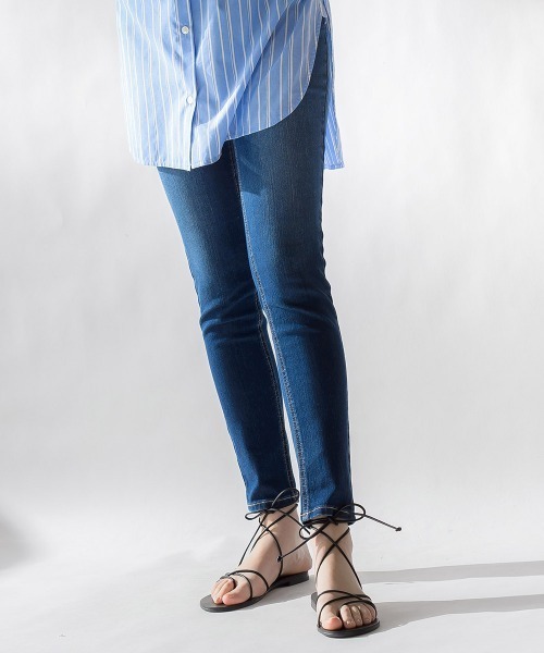 MAYSON GREY（メイソングレイ）の「【2021SS　叶えるシリーズ】AVAスキニーデニム（デニムパンツ・レディース・ブラック/オフホワイト/ネイビー・S/M/SS）」の3枚目の写真