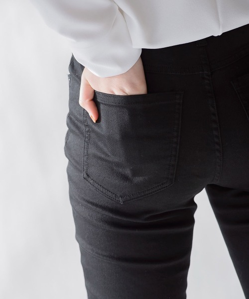 MAYSON GREY（メイソングレイ）の「【2021SS　叶えるシリーズ】AVAスキニーデニム（デニムパンツ・レディース・ブラック/オフホワイト/ネイビー・S/M/SS）」の6枚目の写真