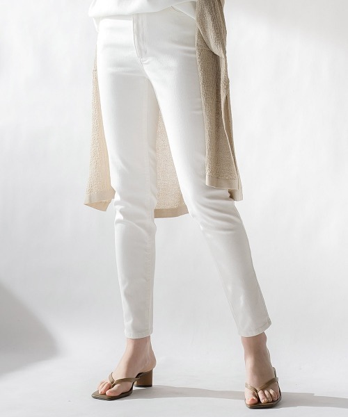 MAYSON GREY（メイソングレイ）の「【2021SS　叶えるシリーズ】AVAスキニーデニム（デニムパンツ・レディース・ブラック/オフホワイト/ネイビー・S/M/SS）」の17枚目の写真