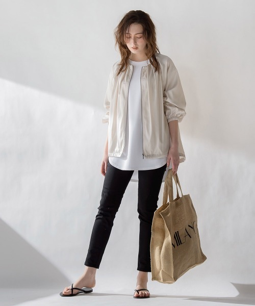 MAYSON GREY（メイソングレイ）の「【2021SS　叶えるシリーズ】AVAスキニーデニム（デニムパンツ・レディース・ブラック/オフホワイト/ネイビー・S/M/SS）」の5枚目の写真