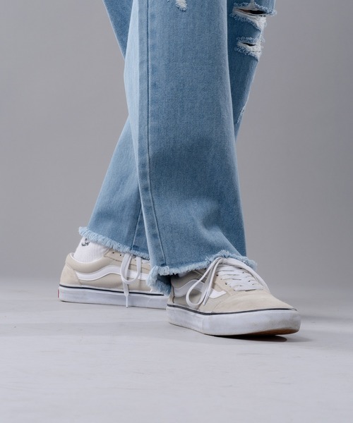 kutir（クティール）の「ダメージデニムワイドストレートパンツ（デニムパンツ・メンズ・ライトブルー/ブラック/オフホワイト・SMALL/MEDIUM/LARGE）」の7枚目の写真