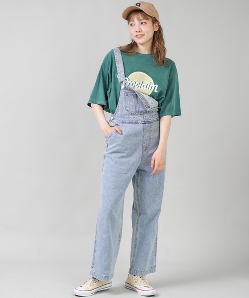 SPINNS（スピンズ）の「【ゆったりシルエット】Proclaim カレッジデザインビッグTシャツ（Tシャツ/カットソー・レディース・ホワイト/ブルー/グリーン/チャコール・ONESIZE）」の10枚目の写真