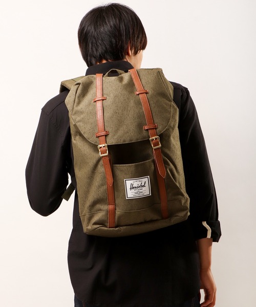 Herschel Supply（ハーシェルサプライ）の「Herschel Supply バックパック15PC収納 19.5L（バックパック/リュック・メンズ・ベージュ/グリーン/ブラック/レッド系その他/マスタード/カモフラージュ/ネイビー/ブラック系その他/カーキ/マルチ/ワイン・FREE）」の5枚目の写真