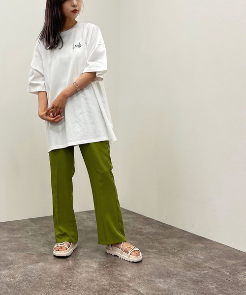 apres jour mignon(アプレジュールミニョン)の「アソートBIGスリットT 【ZOZOTOWN限定アイテム】(Tシャツ/カットソー・レディース・ブラック/ホワイト系その他/ブラック系その他/ナチュラル/パープル系その他/オレンジ系その他/オフホワイト/ブルー系その他・X-LARGE/フリー)」の17枚目の写真