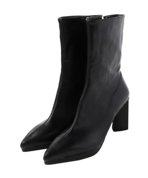 ACYM（アシーム）の「Triangle heel ブーツ（ブーツ・レディース・ブラック/カーキ・SMALL/MEDIUM/LARGE）」の6枚目の写真