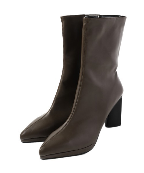 ACYM（アシーム）の「Triangle heel ブーツ（ブーツ・レディース・ブラック/カーキ・SMALL/MEDIUM/LARGE）」の11枚目の写真