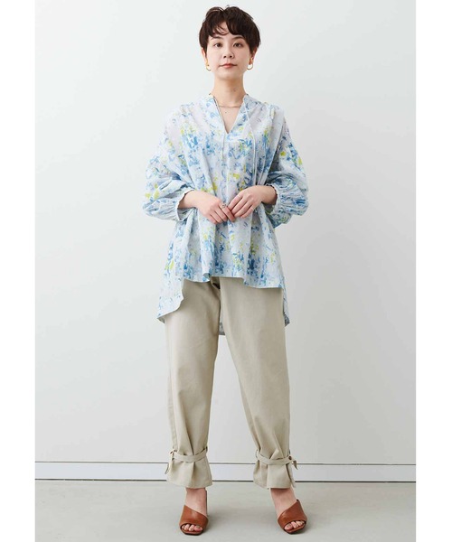 MEDE19F（メデジュウキュウ）の「ＭＥＤＥ１９Ｆ　コットン素材の水彩画ブラウス（シャツ/ブラウス・レディース・ライトグレー/ライトパープル・MEDIUM/LARGE/X-LARGE/XX-LARGE）」の8枚目の写真