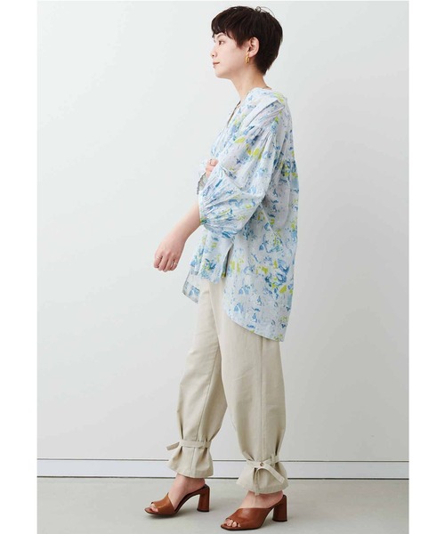 MEDE19F（メデジュウキュウ）の「ＭＥＤＥ１９Ｆ　コットン素材の水彩画ブラウス（シャツ/ブラウス・レディース・ライトグレー/ライトパープル・MEDIUM/LARGE/X-LARGE/XX-LARGE）」の11枚目の写真