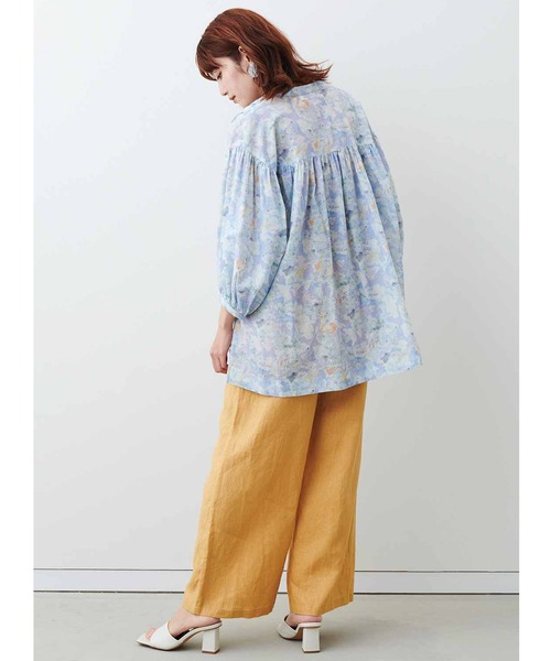 MEDE19F（メデジュウキュウ）の「ＭＥＤＥ１９Ｆ　コットン素材の水彩画ブラウス（シャツ/ブラウス・レディース・ライトグレー/ライトパープル・MEDIUM/LARGE/X-LARGE/XX-LARGE）」の6枚目の写真