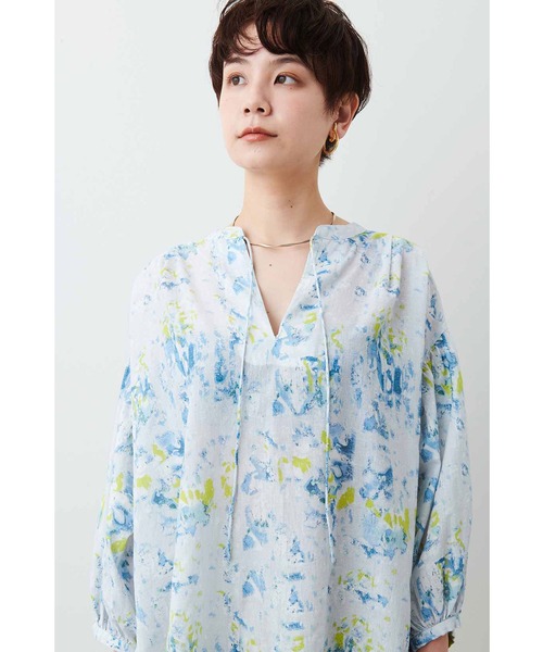 MEDE19F（メデジュウキュウ）の「ＭＥＤＥ１９Ｆ　コットン素材の水彩画ブラウス（シャツ/ブラウス・レディース・ライトグレー/ライトパープル・MEDIUM/LARGE/X-LARGE/XX-LARGE）」の12枚目の写真