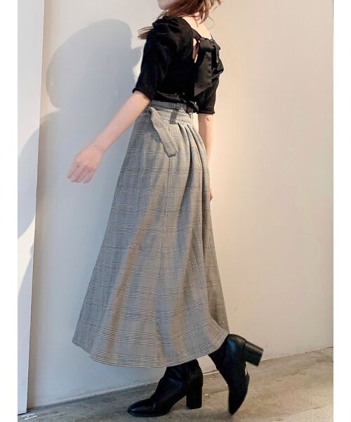 dazzlin（ダズリン）の「ストレッチショートブーツ（ブーツ・レディース・ブラック/ベージュ・SMALL/MEDIUM/LARGE）」の7枚目の写真