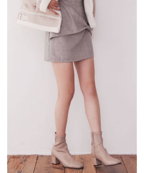 dazzlin（ダズリン）の「ストレッチショートブーツ（ブーツ・レディース・ブラック/ベージュ・SMALL/MEDIUM/LARGE）」の10枚目の写真