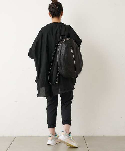 Kawa-Kawa（カワカワ）の「【kawa-kawa(カワカワ)】NO1266 softレザーリュック（バックパック/リュック・レディース・ブラック・FREE）」の4枚目の写真