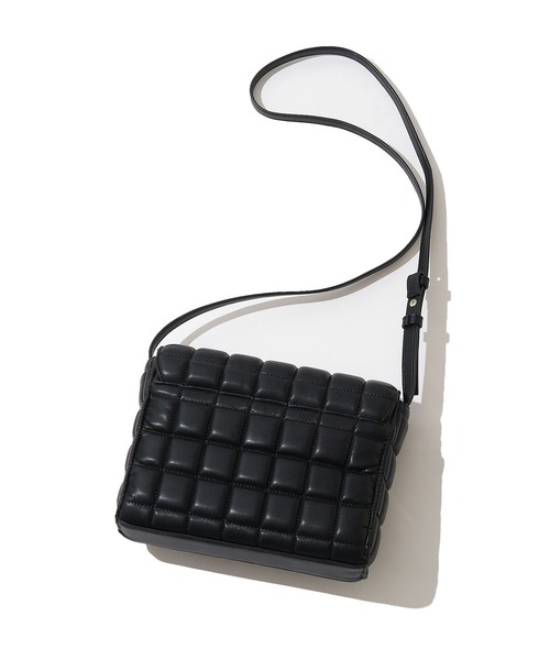 SPIRALGIRL（スパイラルガール）の「キルティングパターンショルダーバック（ショルダーバッグ・レディース・ブラック/オフホワイト・FREE）」の7枚目の写真