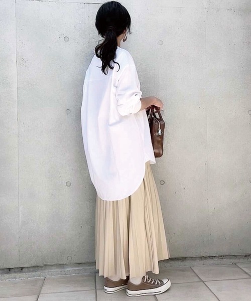 CORNERS(コーナーズ)の「フェイクレザープリーツスカート(スカート・レディース・ライトベージュ/ブラック/ブルー・M)」の12枚目の写真