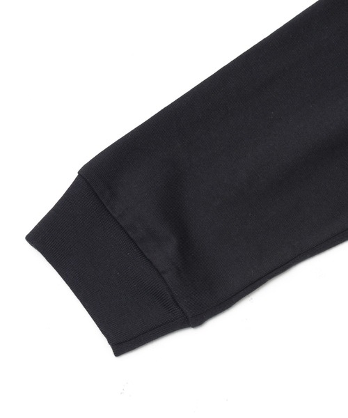 HANES(ヘインズ)の「Hanes ヘインズ BEEFY LONG SLEEVE POCKET T-SHIRT 1P ビーフィー クルーネック ロングスリーブ ポケット付きTシャツ(Tシャツ/カットソー・メンズ・ホワイト/ブラック/ネイビー/ダークグレー/ヘザーグレー・S/M/L/XL)」の10枚目の写真