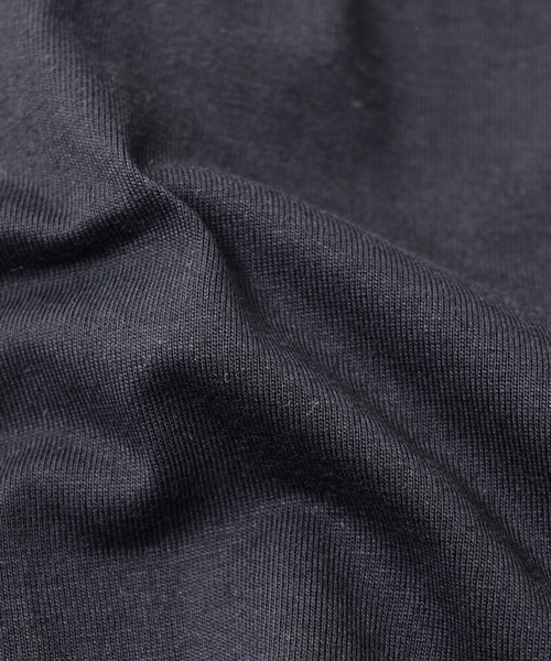 HANES(ヘインズ)の「Hanes ヘインズ BEEFY LONG SLEEVE POCKET T-SHIRT 1P ビーフィー クルーネック ロングスリーブ ポケット付きTシャツ(Tシャツ/カットソー・メンズ・ホワイト/ブラック/ネイビー/ダークグレー/ヘザーグレー・S/M/L/XL)」の14枚目の写真