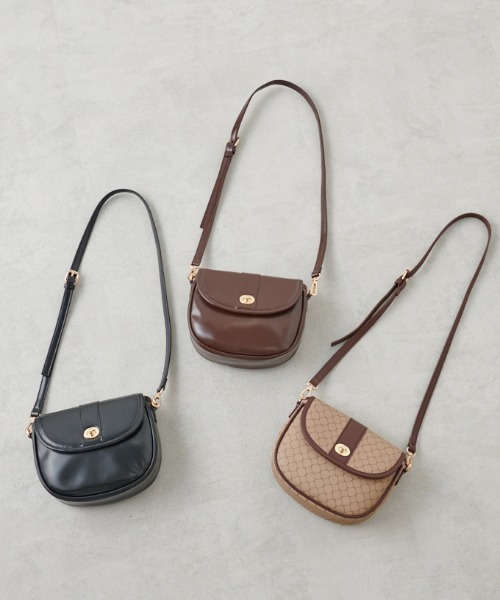 OLIVE des OLIVE（オリーブデオリーブ）の「レトロショルダーバッグ（ショルダーバッグ・レディース・ブラック/ベージュ/ダークブラウン/アイボリー・FREE）」の5枚目の写真