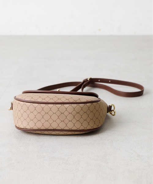 OLIVE des OLIVE（オリーブデオリーブ）の「レトロショルダーバッグ（ショルダーバッグ・レディース・ブラック/ベージュ/ダークブラウン/アイボリー・FREE）」の11枚目の写真