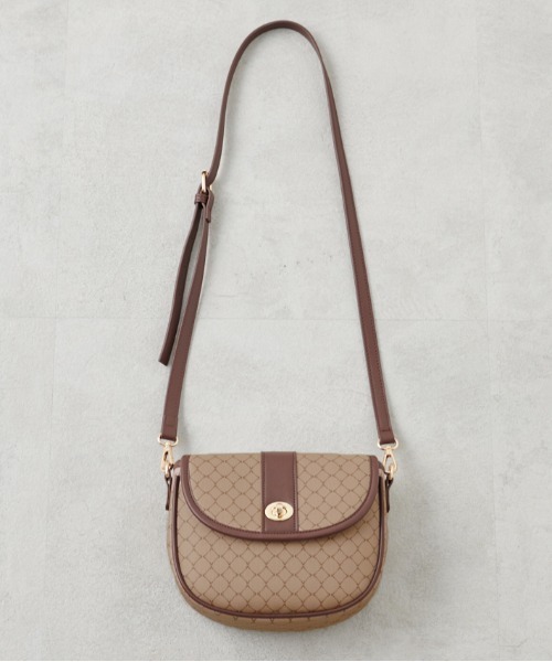 OLIVE des OLIVE（オリーブデオリーブ）の「レトロショルダーバッグ（ショルダーバッグ・レディース・ブラック/ベージュ/ダークブラウン/アイボリー・FREE）」の6枚目の写真