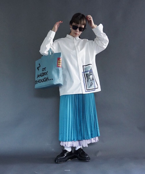 intoxic.(イントキシック)の「RESONATES 2021限定品 Mad strap tote マッドストラップトート(トートバッグ・レディース・ブラック/ブルー/ベージュ・FREE)」の4枚目の写真