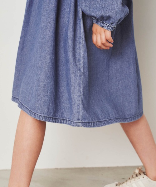 ＆yam（アンドヤム）の「袖ボリュームデニムワンピース（ワンピース・キッズ・ブルー・110-120cm/100-110cm/130-140cm）」の10枚目の写真