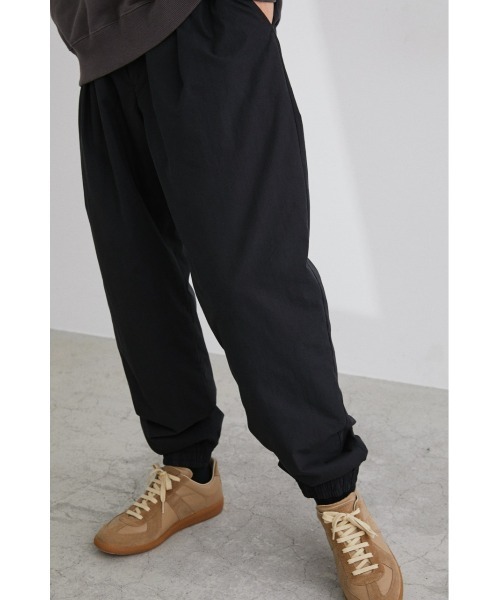 STYLEMIXER（スタイルミキサー）の「中綿入りトラックパンツ（その他パンツ・メンズ・ベージュ/ダークグレー・X-LARGE/MEDIUM/LARGE）」の2枚目の写真