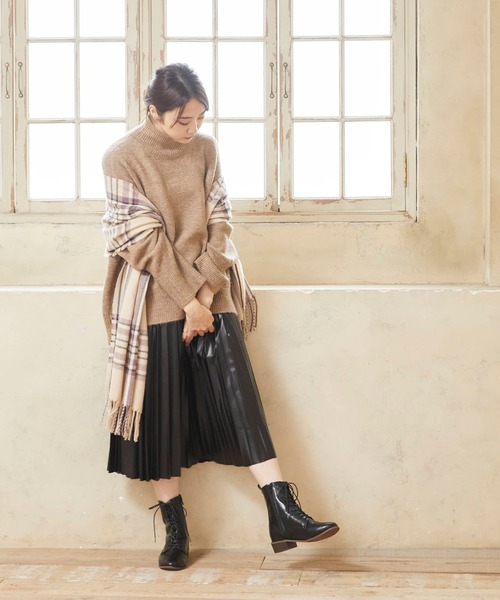 menue（メヌエ）の「晴雨兼用 レースアップ ミドルブーツ（ブーツ・レディース・ブラック/アイボリー/ダークブラウン/グレイッシュベージュ/ベージュ系その他・LL/M/XS/3L/L/S）」の12枚目の写真