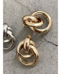 ツイストサークルピアス