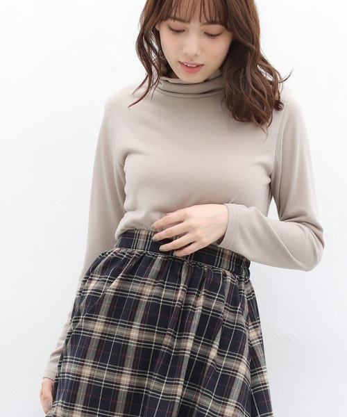 Honeys(ハニーズ)の「くしゅくしゅタートル(Tシャツ/カットソー・レディース・ブラック/アイボリー/ミント/モカ/杢グレー/ブルー系その他/ピンク系その他/ラベンダー/イエロー系その他・LL/M/L)」の5枚目の写真