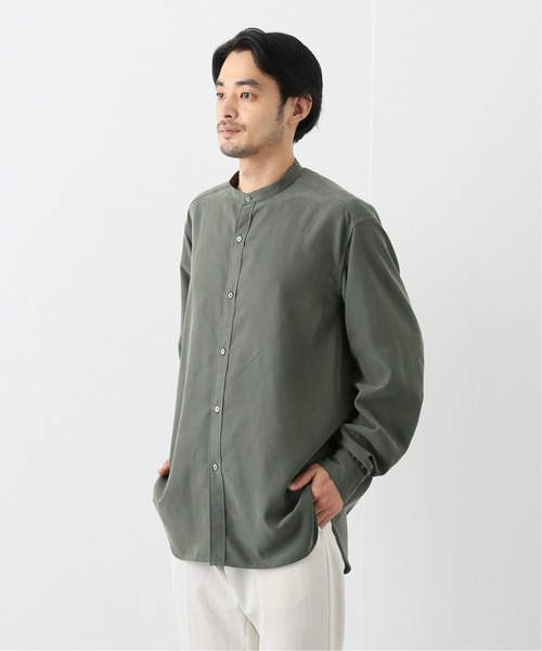 EDIFICE LA BOUCLE（エディフィスラブークル）の「【LA BOUCLE】スタンドカラーシャツ パウダーレーヨン（シャツ/ブラウス・メンズ・カーキ/サックスブルー/アイボリー・2/1/3）」の3枚目の写真