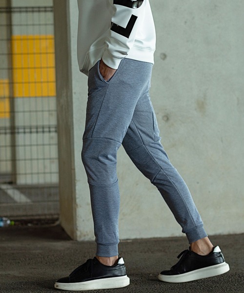 SILVER BULLET(シルバーバレット)の「『vicci/ヴィッチ』防風加工止水ジップスリムパンツ(スウェットパンツ・メンズ・グレー/ホワイト系その他/ブラック/チャコール/ネイビー・XL/M/L)」の10枚目の写真