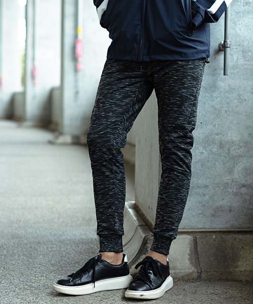SILVER BULLET(シルバーバレット)の「『vicci/ヴィッチ』防風加工止水ジップスリムパンツ(スウェットパンツ・メンズ・グレー/ホワイト系その他/ブラック/チャコール/ネイビー・XL/M/L)」の14枚目の写真