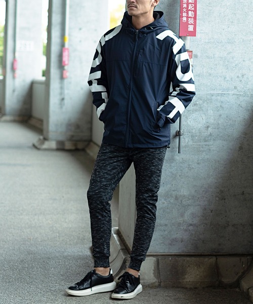 SILVER BULLET(シルバーバレット)の「『vicci/ヴィッチ』防風加工止水ジップスリムパンツ(スウェットパンツ・メンズ・グレー/ホワイト系その他/ブラック/チャコール/ネイビー・XL/M/L)」の16枚目の写真