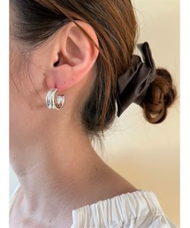 ラインサイドバイサイドCカーブピアス