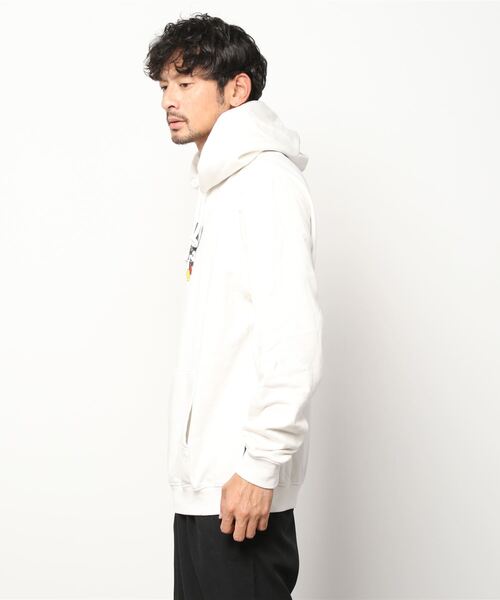 GAP（ギャップ）の「Gap ディズニー ロゴパーカー (大人サイズ・ユニセックス)（パーカー・メンズ・ブラック/オフホワイト/ブラウン/レッド/ブラウン系その他・S/M/L/XL/XS/XXS）」の6枚目の写真