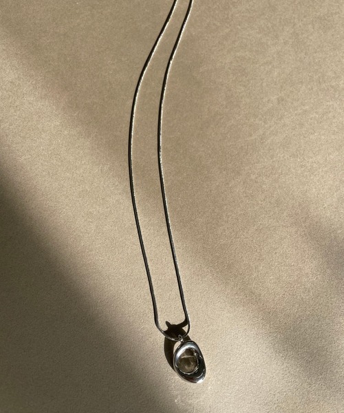 RIVE DROITE（リヴドロワ）の「モチーフスネークネックレス（ネックレス・レディース・シルバー/ゴールド・FREE）」の4枚目の写真