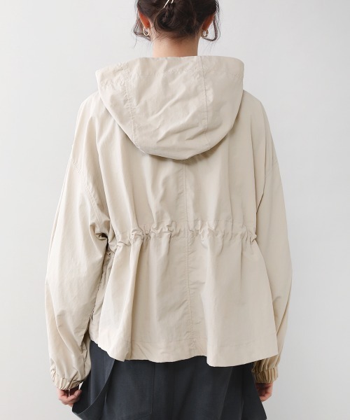 Bou Jeloud（ブージュルード）の「タフタギャザーマウンテンパーカー（マウンテンパーカー・レディース・ブラック/カーキ/アイボリー・38）」の18枚目の写真